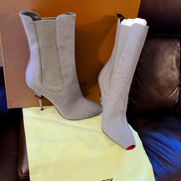 Burberry Peep toe boot - Picture 2 of 6